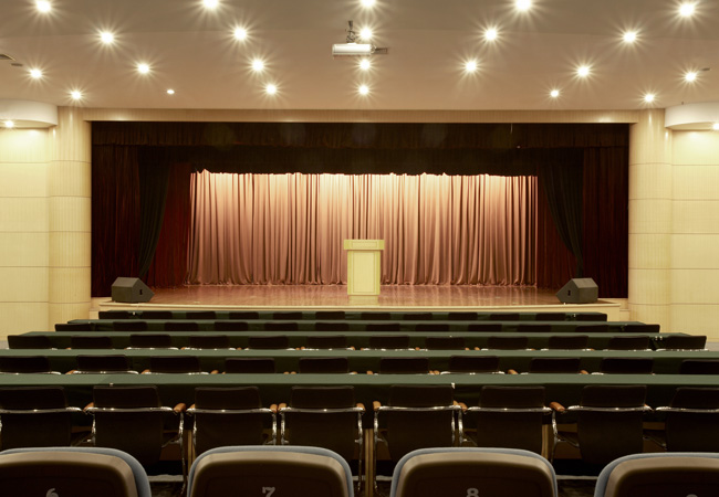 Smart Solutions for Multitask Auditorium Lighting